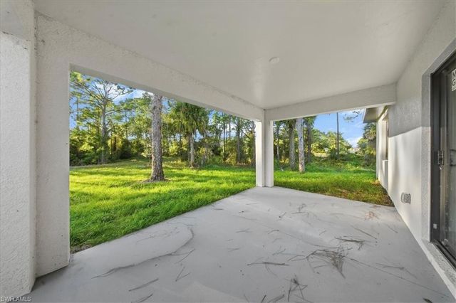 911 Cleveland AVE, Lehigh Acres, FL 33972