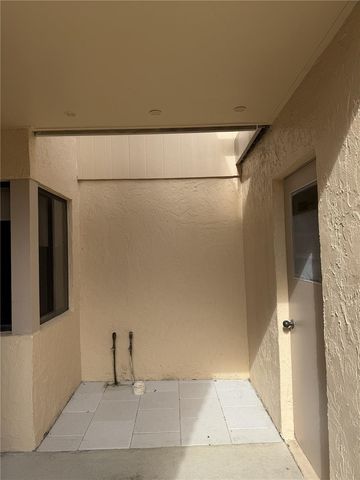 2004 LONGPOINTE CIRCLE, Venice, FL 34293