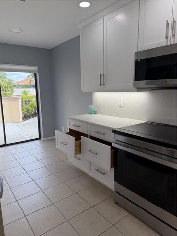 2004 LONGPOINTE CIRCLE, Venice, FL 34293