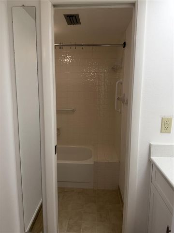 2004 LONGPOINTE CIRCLE, Venice, FL 34293