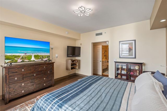 3330 NE 190th Street 712, Aventura, FL 33180