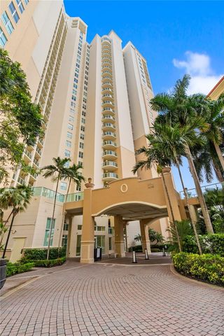 3330 NE 190th Street 712, Aventura, FL 33180