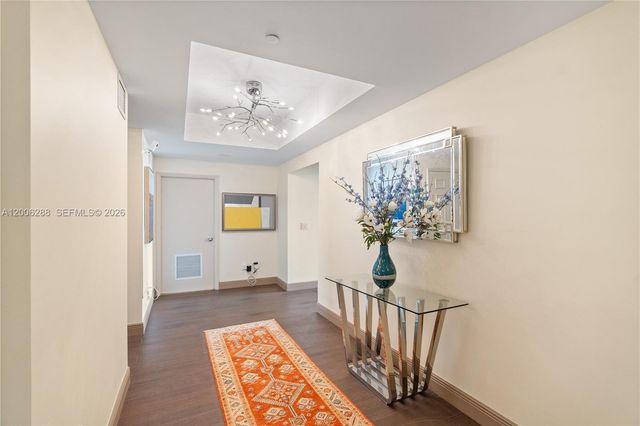 3330 NE 190th Street 712, Aventura, FL 33180