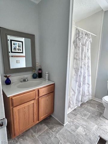 4430 Effie Lane, Walkertown, NC 27051