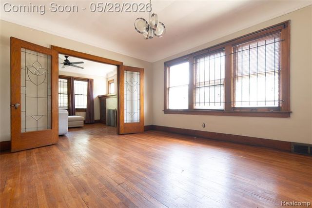 5303 Hurlbut Street, Detroit, MI 48213