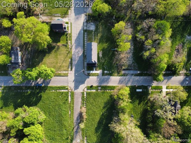 5303 Hurlbut Street, Detroit, MI 48213