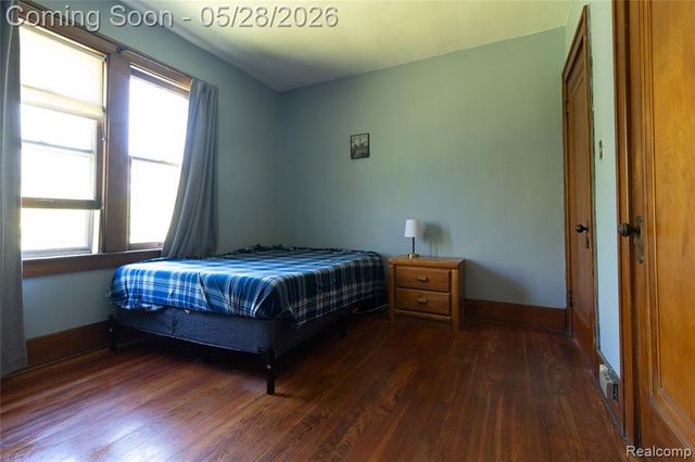 5303 Hurlbut Street, Detroit, MI 48213