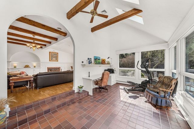 39 Kings Grant Rd, Weston, MA 02493