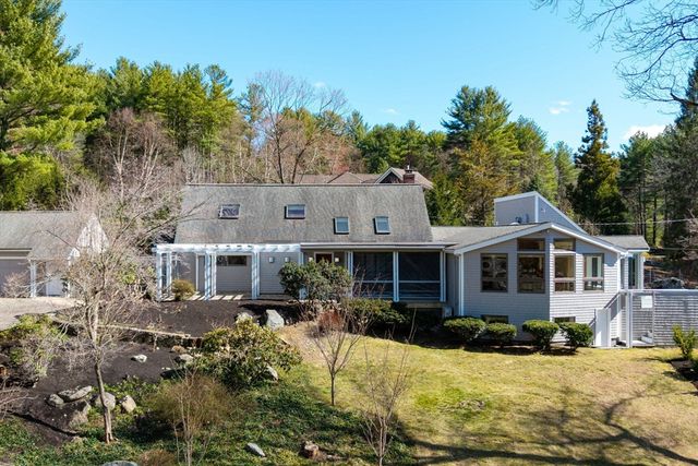 39 Kings Grant Rd, Weston, MA 02493