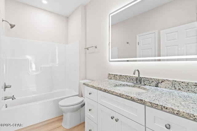 2204 E 8th Street, Panama City, FL 32401