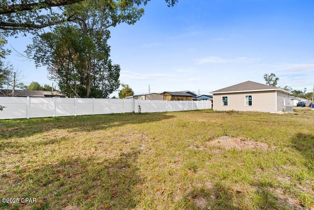 2204 E 8th Street, Panama City, FL 32401