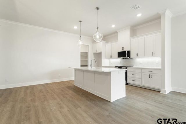 7177 Alexander, Tyler, TX 75707