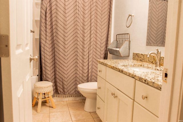 905 N Pheasant Court, Vincennes, IN 47591