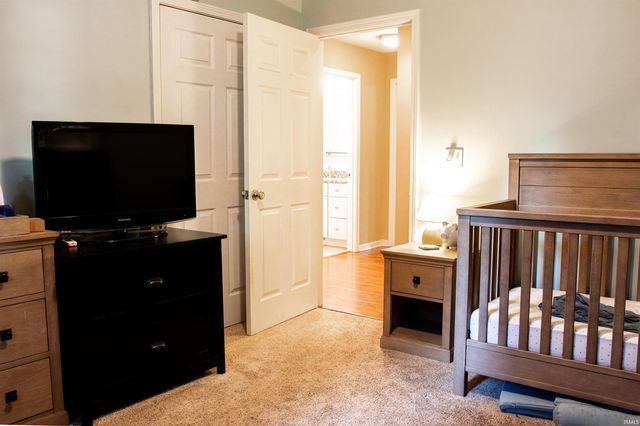 905 N Pheasant Court, Vincennes, IN 47591