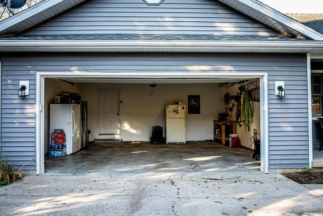 905 N Pheasant Court, Vincennes, IN 47591