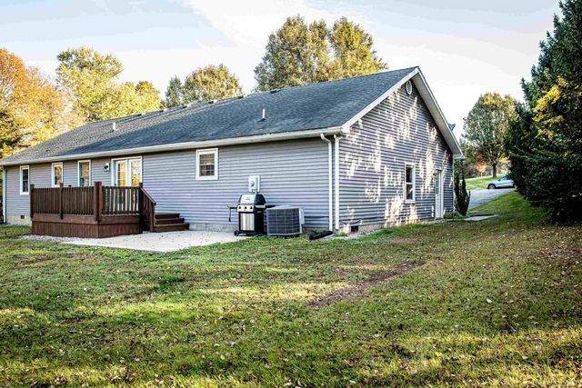 905 N Pheasant Court, Vincennes, IN 47591