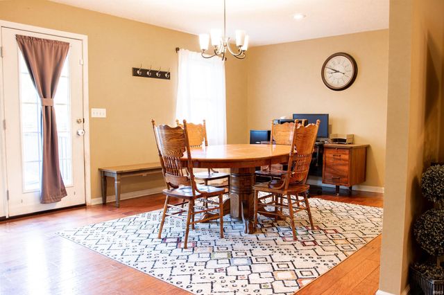 905 N Pheasant Court, Vincennes, IN 47591