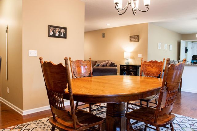 905 N Pheasant Court, Vincennes, IN 47591