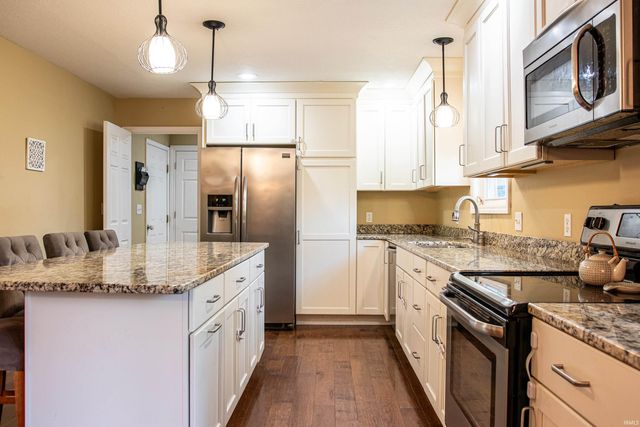 905 N Pheasant Court, Vincennes, IN 47591