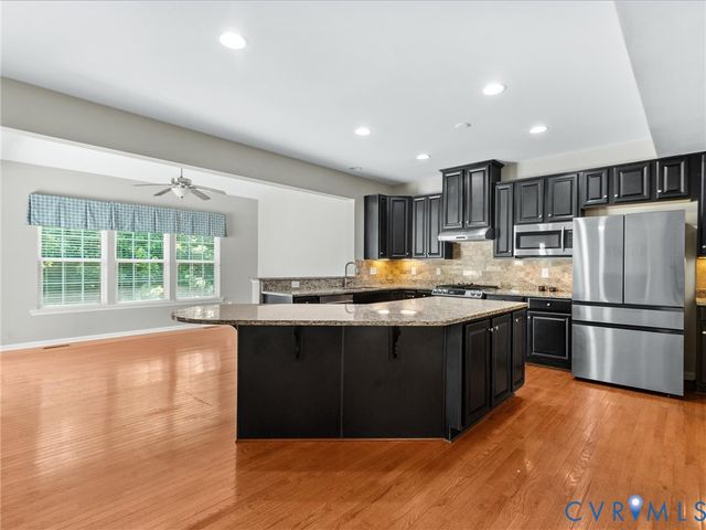 9817 Harvest Honey Rd, Mechanicsville, VA 23116