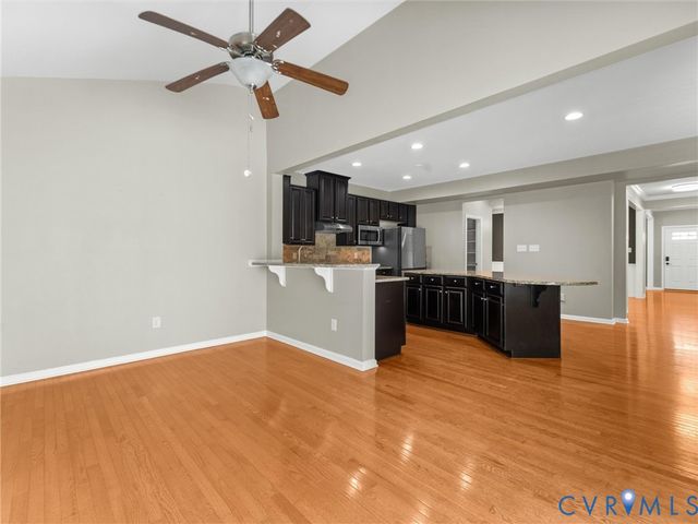 9817 Harvest Honey Rd, Mechanicsville, VA 23116