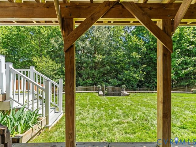 9817 Harvest Honey Rd, Mechanicsville, VA 23116