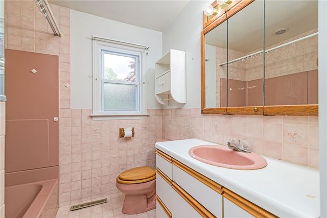 10 Joanth Terrace, Westerly, RI 02891