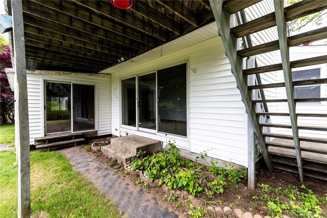 10 Joanth Terrace, Westerly, RI 02891