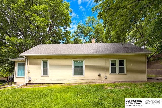 323 Benton Street, Council Bluffs, IA 51503