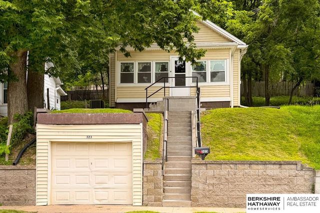 323 Benton Street, Council Bluffs, IA 51503
