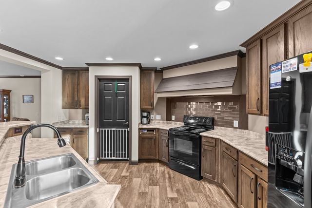 200 Apricot Drive, Headland, AL 36345