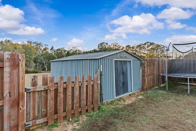 200 Apricot Drive, Headland, AL 36345