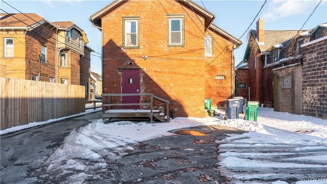 490 Niagara Street, Buffalo, NY 14201