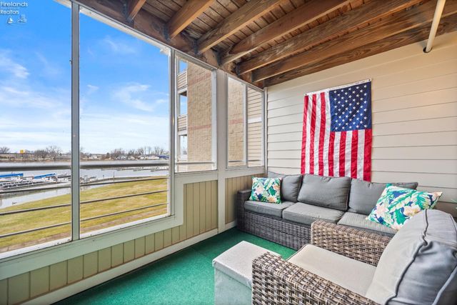 42 Marina Point Drive, Sandusky, OH 44870