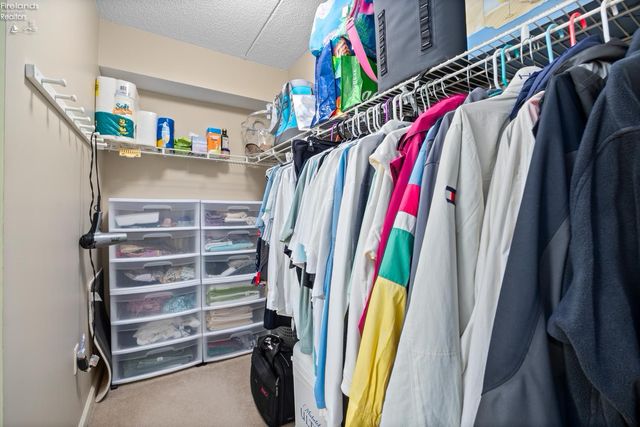 42 Marina Point Drive, Sandusky, OH 44870