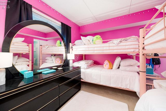 42 Marina Point Drive, Sandusky, OH 44870