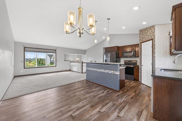 4173 87th Street NE, Monticello, MN 55362