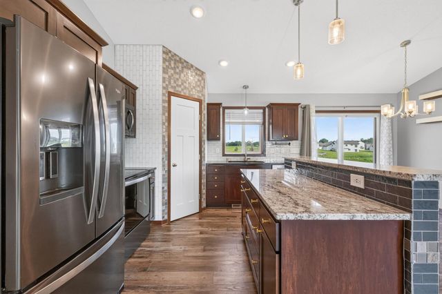 4173 87th Street NE, Monticello, MN 55362