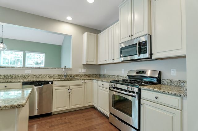 2913 Cherrybark Ct, Hermitage, TN 37076