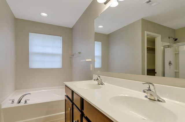 2913 Cherrybark Ct, Hermitage, TN 37076