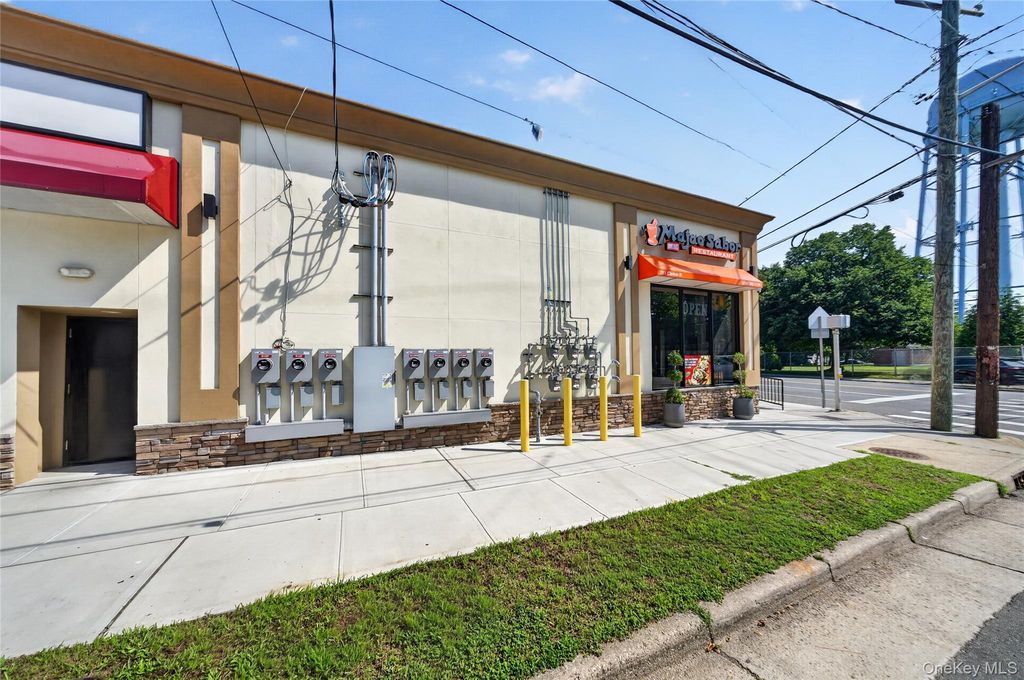 281 Clinton Street, Hempstead, NY 11550 — photo 5