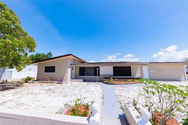 4946 DR MARTIN LUTHER KING JR STREET S, St Petersburg, FL 33705