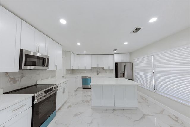 4946 DR MARTIN LUTHER KING JR STREET S, St Petersburg, FL 33705