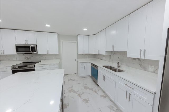 4946 DR MARTIN LUTHER KING JR STREET S, St Petersburg, FL 33705