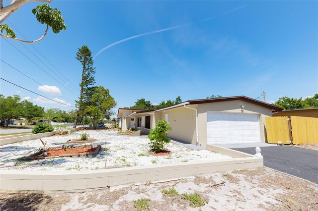 4946 DR MARTIN LUTHER KING JR STREET S, St Petersburg, FL 33705