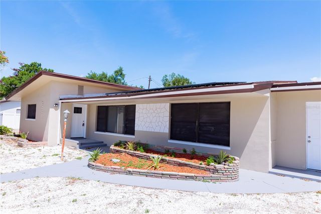 4946 DR MARTIN LUTHER KING JR STREET S, St Petersburg, FL 33705