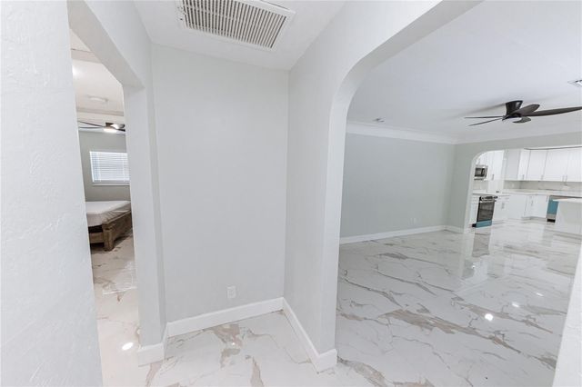 4946 DR MARTIN LUTHER KING JR STREET S, St Petersburg, FL 33705