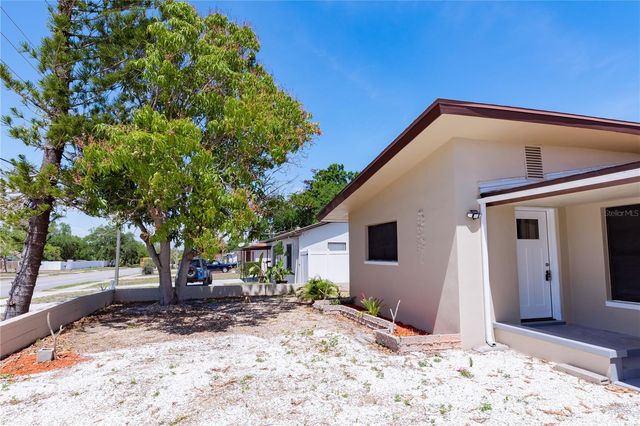 4946 DR MARTIN LUTHER KING JR STREET S, St Petersburg, FL 33705