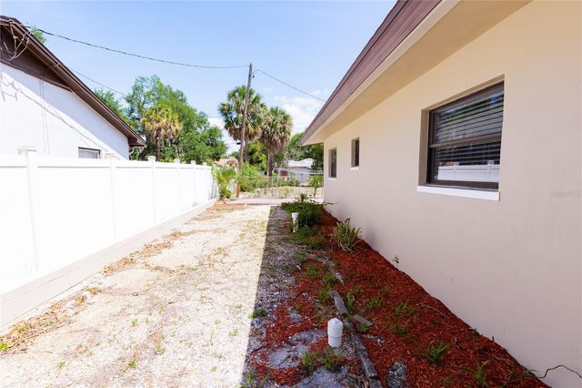 4946 DR MARTIN LUTHER KING JR STREET S, St Petersburg, FL 33705