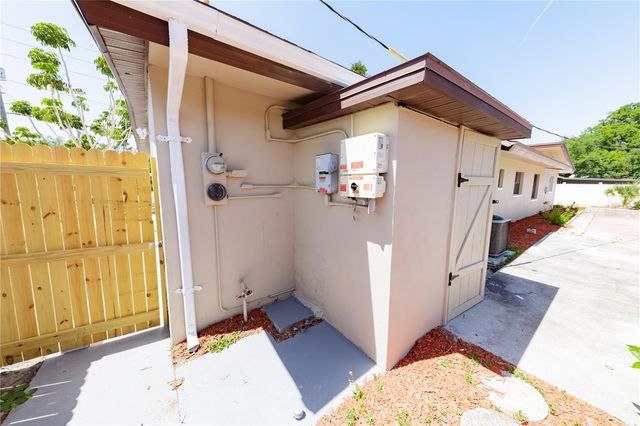 4946 DR MARTIN LUTHER KING JR STREET S, St Petersburg, FL 33705